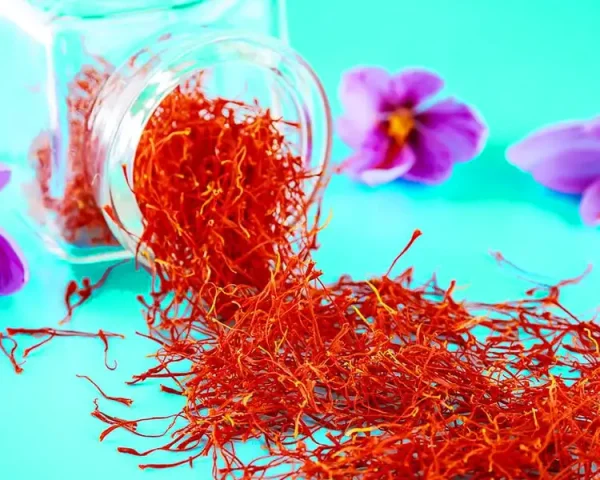 از زعفران در چه غذاهایی استفاده کنیم و بهترین روش دم کردن زعفران چیست؟